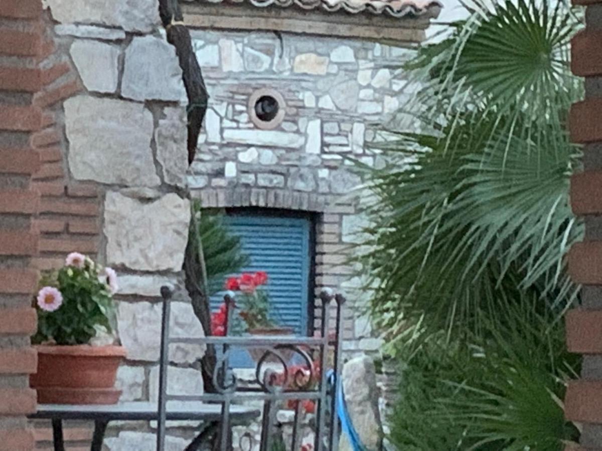 Villa Azienda Agricola Bio Sanbonaventura Passo di Mirabella Exterior foto